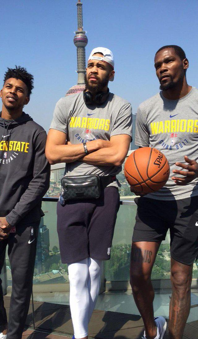 国安vs麦克阿瑟全场数据：控球率69-31，射门8-9