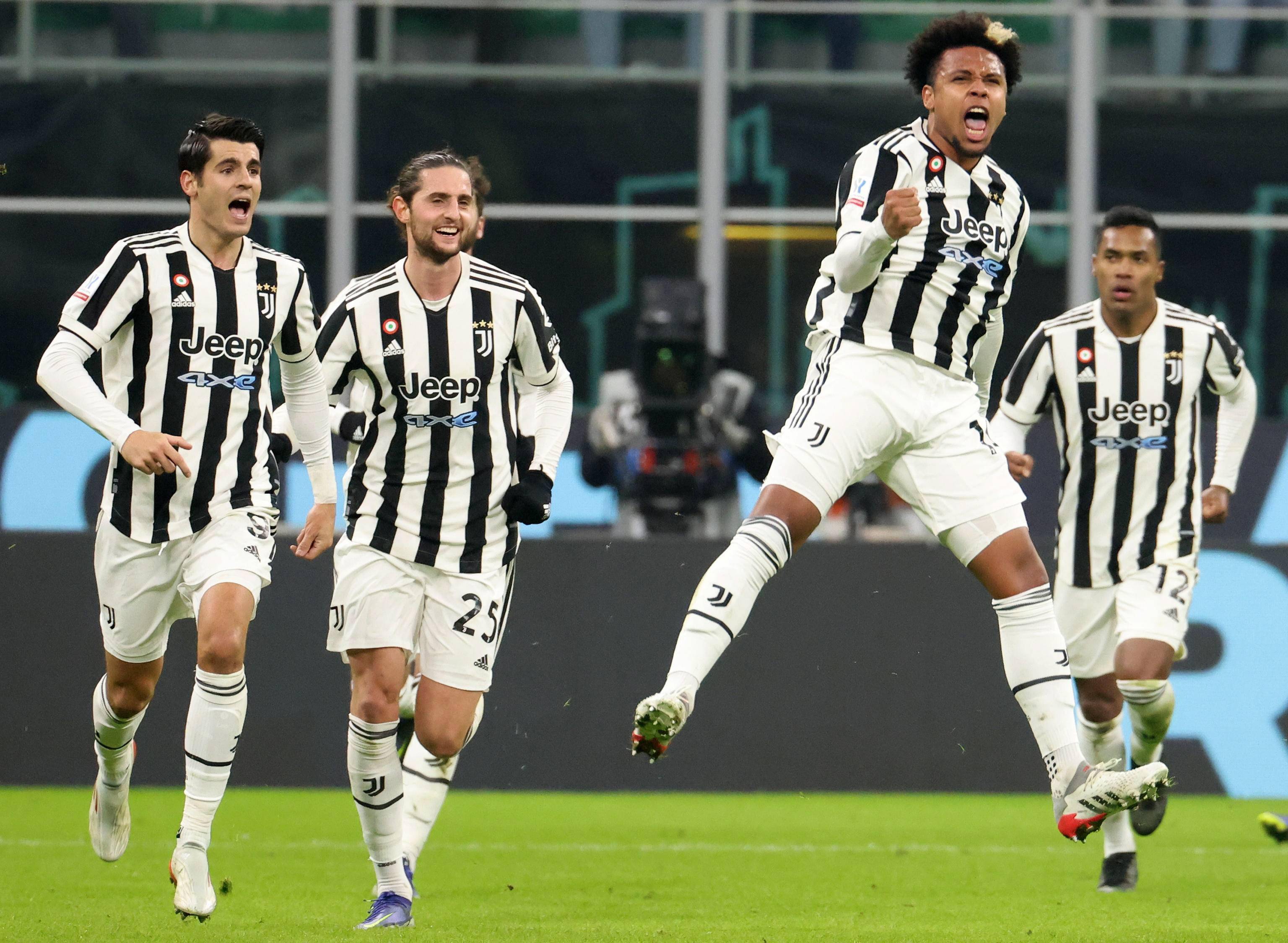 英媒：曼联担心卖不出霍伊伦，阿莫林今夏对阵容进行重大调整