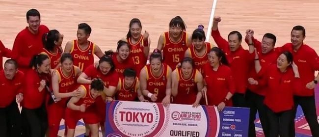 详解棒球规则中的投球板站位规定及投手轴心脚移动的合法性定义