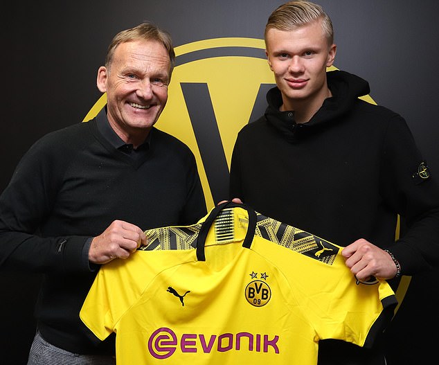 🔝 @维尼修斯 🔝 💫 代表 @皇家马德里 在联赛中拿下1️⃣5️⃣0️⃣场胜利！ 来源：皇马官方推特