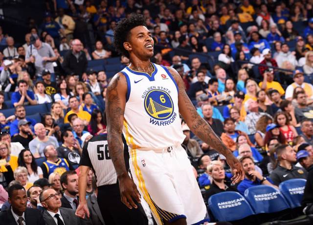 老鹰否认三换一，交易市场全线撤退！浓眉的伤，让独行侠的算盘已经落空