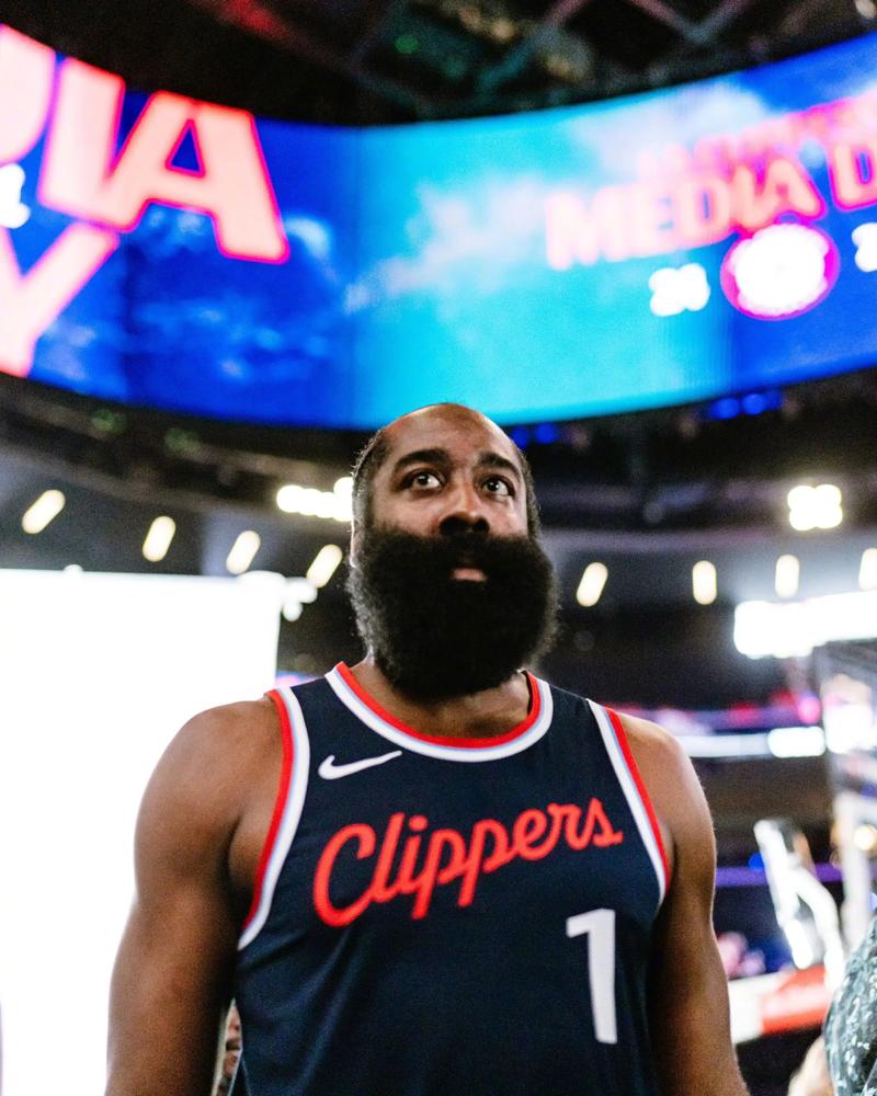 战术板丨黄东萍秀出漂亮的反手杀，冯彦哲展示高球商完美结合＂