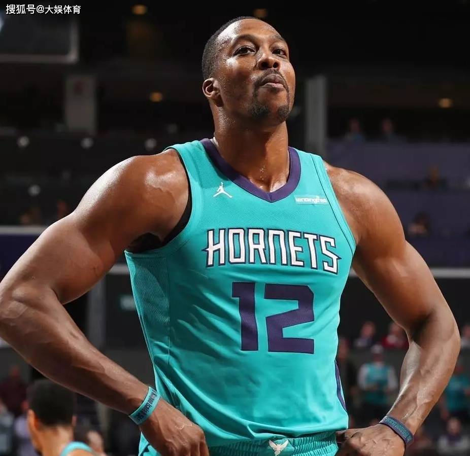 【日职】老将坂本勇人以 3 亿日圆续约 不排除明年思考引退可能｜日本职棒